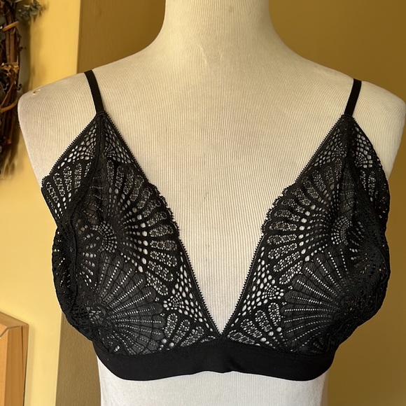 COMMANDO Size XL Butter + Lace Britt Black Lace Bralette Triangle Bra $78 NEW - Picture 12 of 16